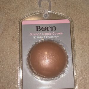Born Silicone Nipple Covers in Pink and Gray